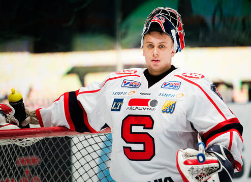målvakt Sebastian Idoff