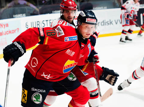 Michael Holmqvist tar sig fram