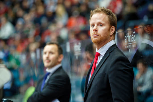 Luleås tränare Jonas Rönnqvist (h)
