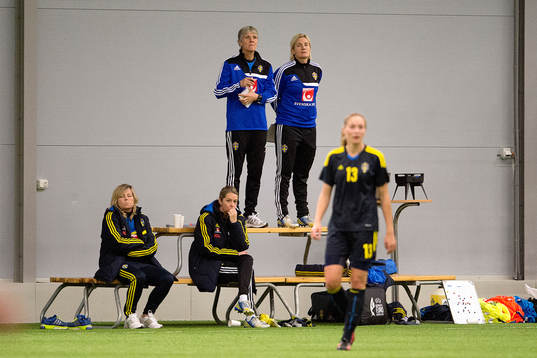 Pia Sundhage, förbundskapten Sverige och de andra i