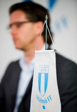 Malmö FF håller presskonferens och presenterar att