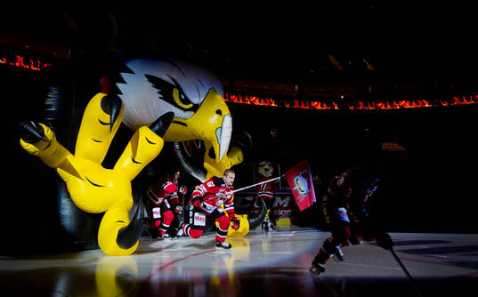 Malmö Redhawks Nicklas Jadeland gör entre