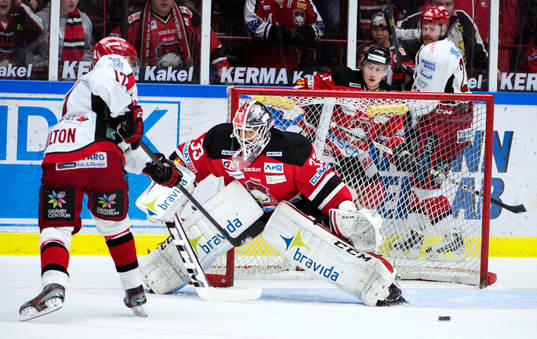 Almtunas Oscar Milton kommer fri med Malmö Redhawks
