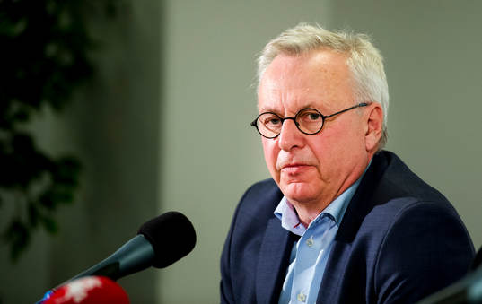 Malmö FF håller presskonferens och presenterar att