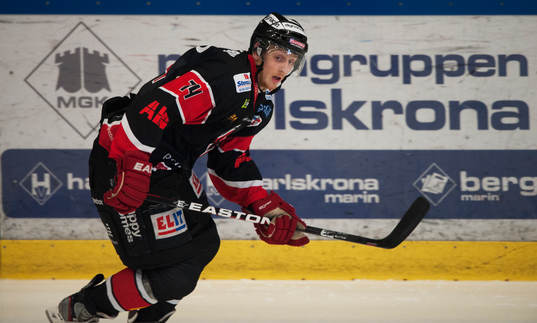 Karlskronas nye Pontus Widerström  i ishockeymatchen i