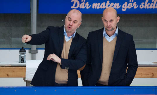 Djurgårdens tränare Tony Zabel och Stefan Nyman i