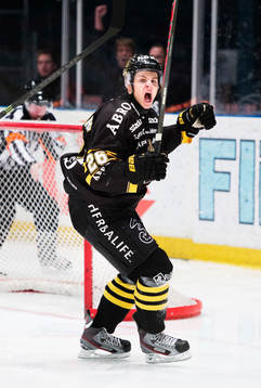 s Mattias Janmark jublar