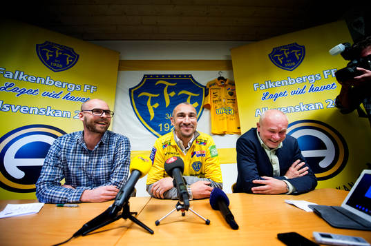 Falkenbergs klubbchef Patrik Lundgren (v) och sportchef