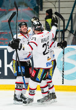Asplövenspelare jublar