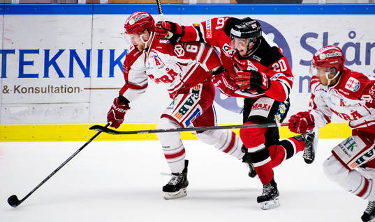 Timrås Robin Persson och Malmö Redhawks  Henrik Hetta