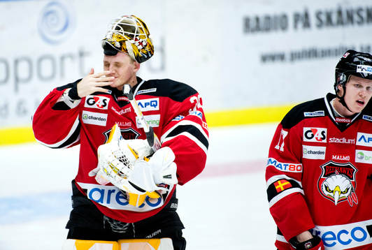 Malmö Redhawks målvakt Robin Rahm deppar
