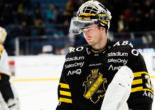 målvakt Daniel Larsson  deppar