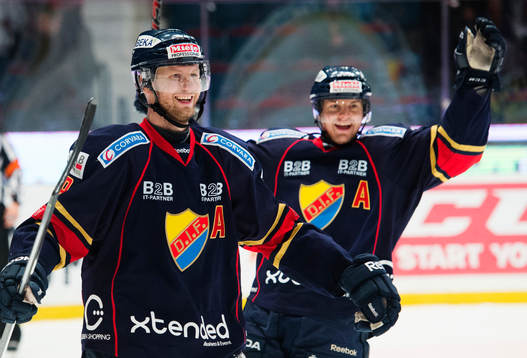 Bläddra bland fler bilder av ISHOCKEY, HOCKEYALLSVENSKAN, DJURGÅRDEN - TROJA LJUNGBY