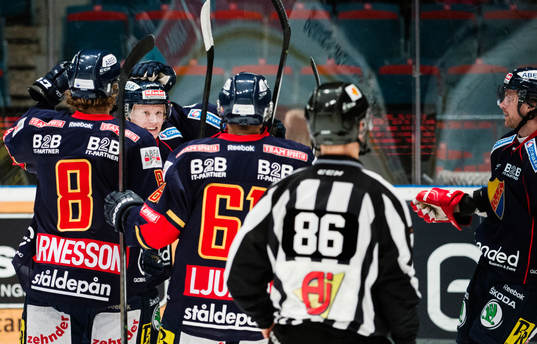 Djurgårdsspelare jublar