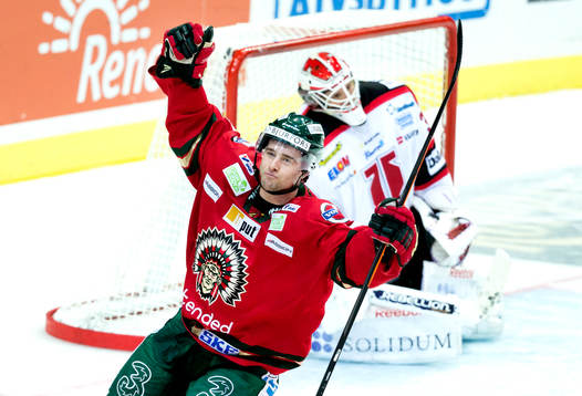 Frölundas Evan McGrath jublar
