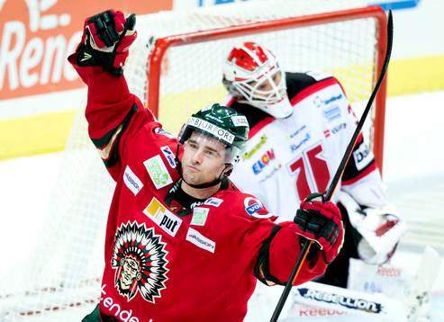 Frölundas Evan McGrath jublar