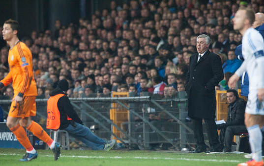 Real Madrids Carlo Ancelotti och Cristiano Ronaldo i