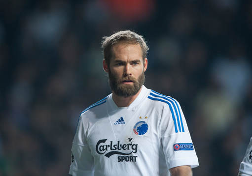 Köpenhamns Olof Mellberg och i matchen i Champions League