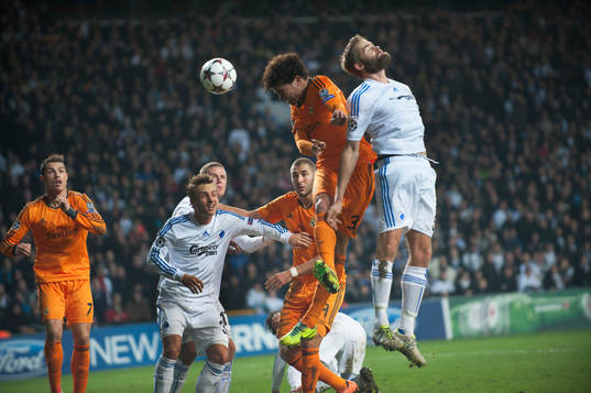 Köpenhamns Olof Mellberg och Pierre Bengtsson mot Real