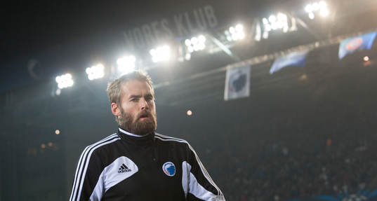 Köpenhamns Olof Mellberg i sin klubbs hemmaplan, Parken, i