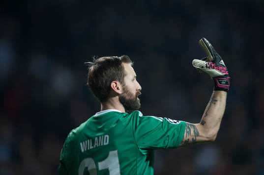Köpenhamns målvakt Johan Wiland i matchen i Champions