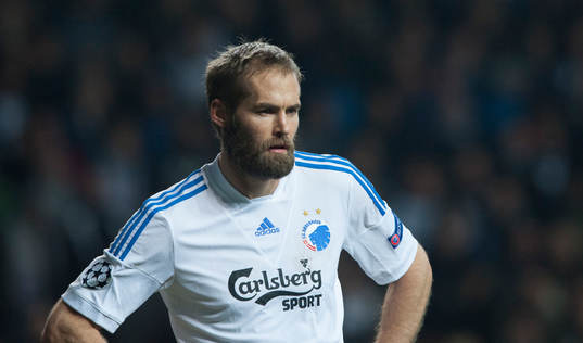 Köpenhamns Olof Mellberg  i matchen i Champions League