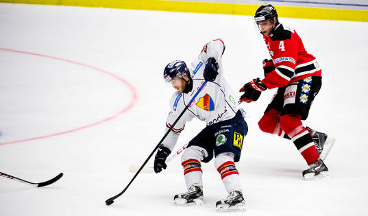 Djurgårdens Mattias Guter och Malmö Redhawks Anton