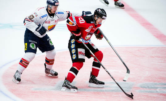 Djurgårdens Dustin Johner och Malmö Redhawks Henrik Hetta