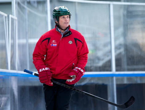 Klubbdirektör Anderz Larqvist testar iseninför