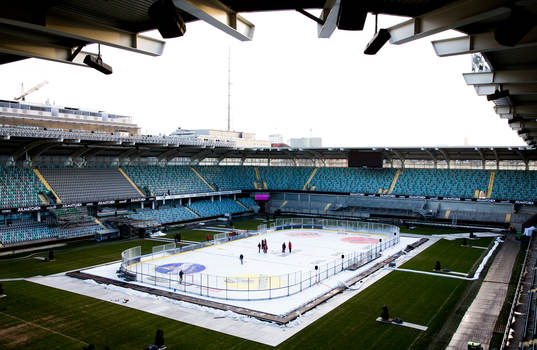 Rinken på Gamla Ullevi invigs