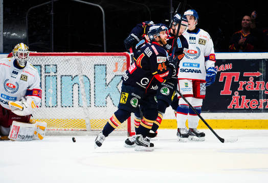 Mattias Guter och Michael Holmqvist  jublar