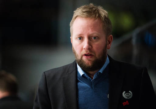 Oskarshamns tränare Fredrik Söderström deppar