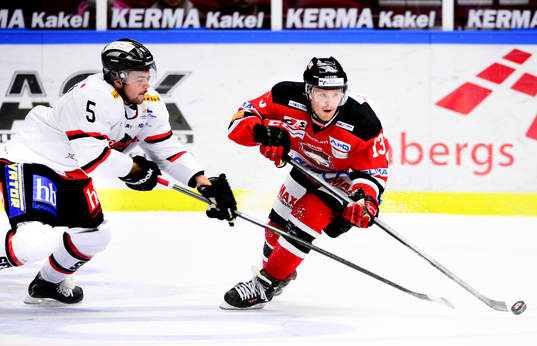 Asplövens Jesper Dahlroth och Malmö Redhawks Sebastian