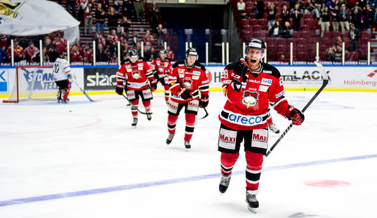 Malmö Redhawks Jens Olsson jublar