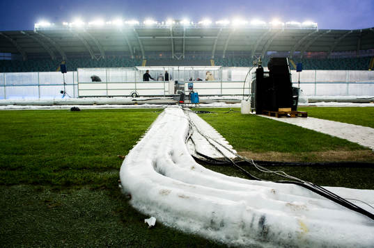 Kylaggregatet får jobba hårt innan ishockeymatchen på