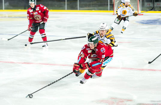 Frölundas John Klingberg och Skellefteås John Norman i