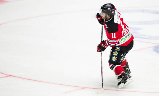 Malmö Redhawks Joey Tentute avgör straffläggningen