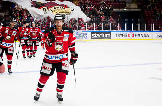 Malmö Redhawks Jens Olsson jublar