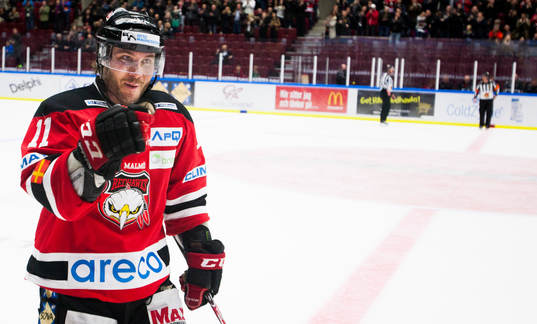 Malmö Redhawks Joey Tentute jublar