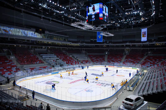Sveriges ishockeylandslag tränar i Bolshoy Ice Dome