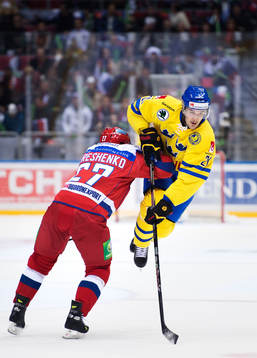 Rysslands Alexei Tereshchenko tacklar Sveriges Jimmie