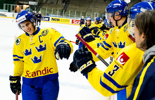 Sveriges Alexander Wennberg jublar