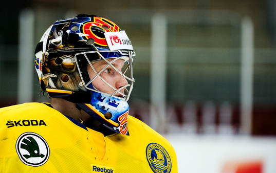 Sveriges målvakt Oscar Dansk