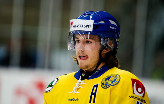 Sveriges Sebastian Collberg innan träningsmatchen