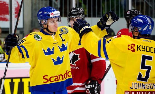 Sveriges Alexander Wennberg och Andreas Johnson jublar