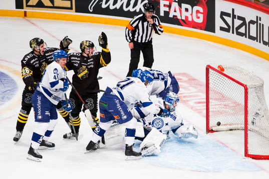 s Mattias Janmark och Teemu Ramstedt tjublar