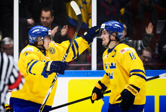 Sveriges Robin Norelloch Christian Djoos jublar