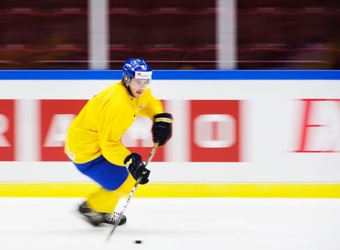Elias Lindholm på Sveriges träning