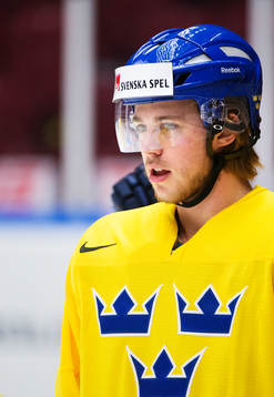 Elias Lindholm på Sveriges träning