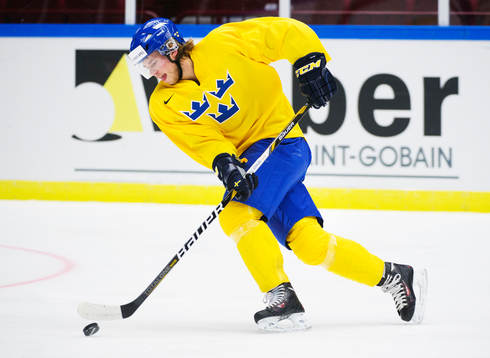Elias Lindholm på Sveriges träning